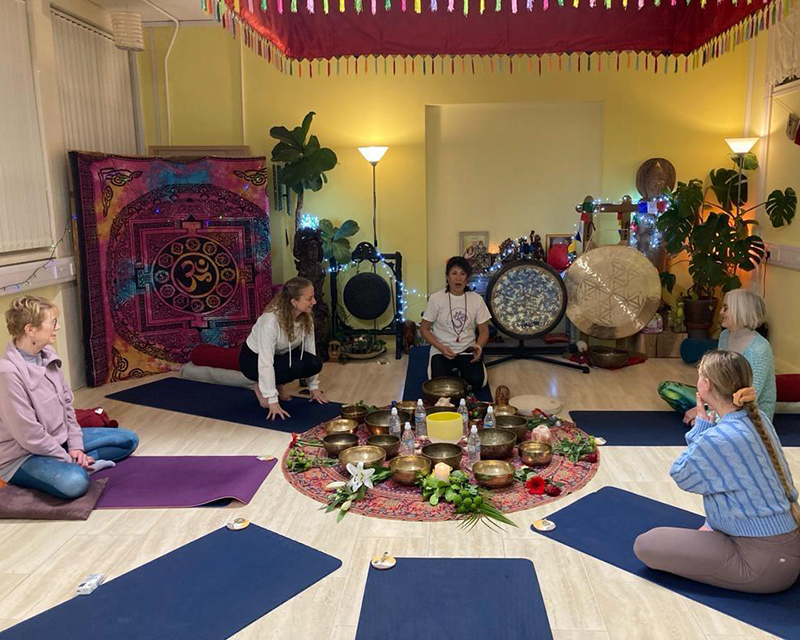 Yoga & Wellbeing Studio Yoga & Wellbeing Studio